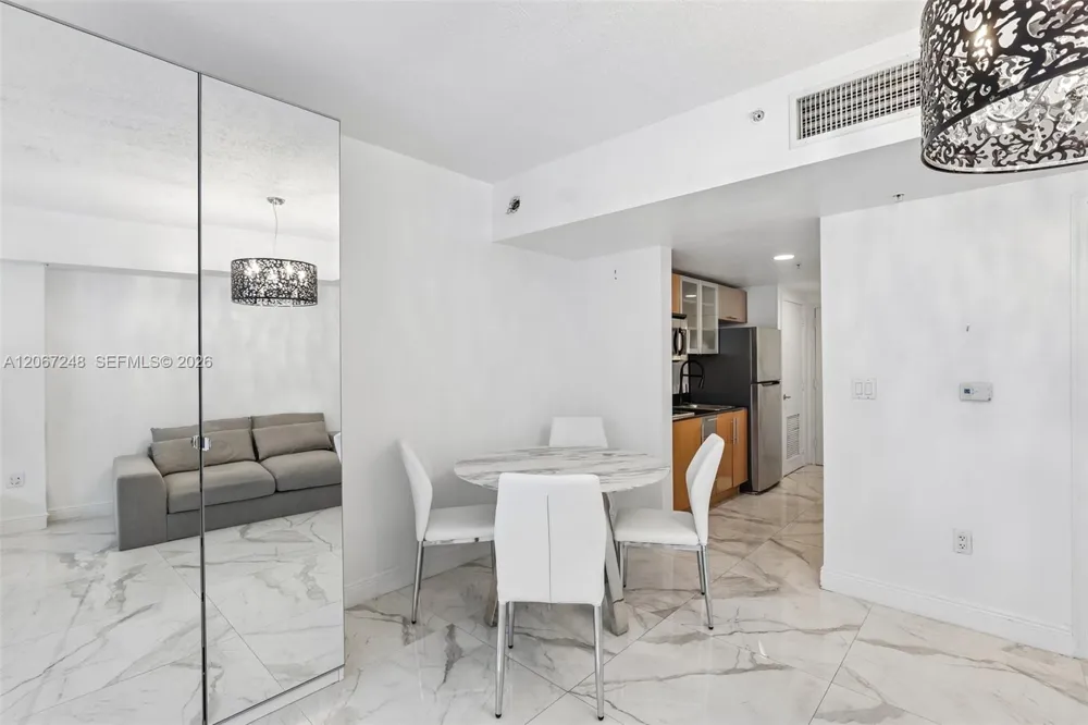 1750 Bayshore Dr #3207 Miami, FL 33132