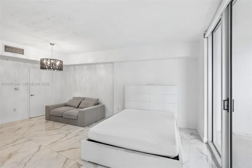 1750 Bayshore Dr #3207 Miami, FL 33132