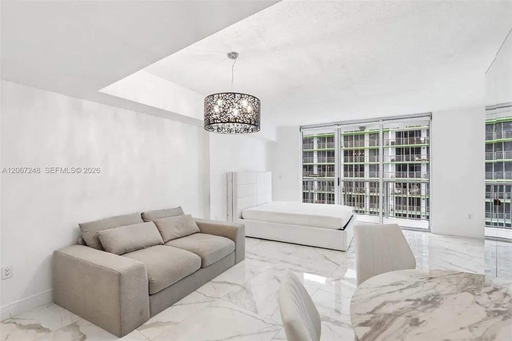 1750 Bayshore Dr #3207 Miami, FL 33132