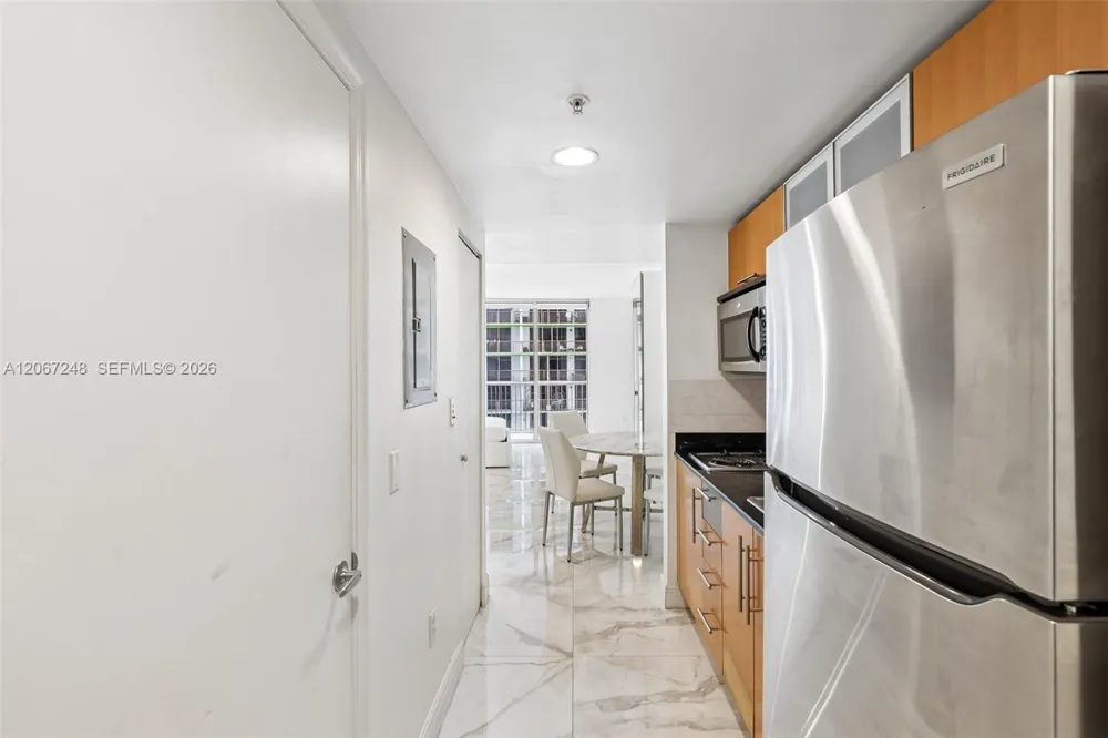 1750 Bayshore Dr #3207 Miami, FL 33132