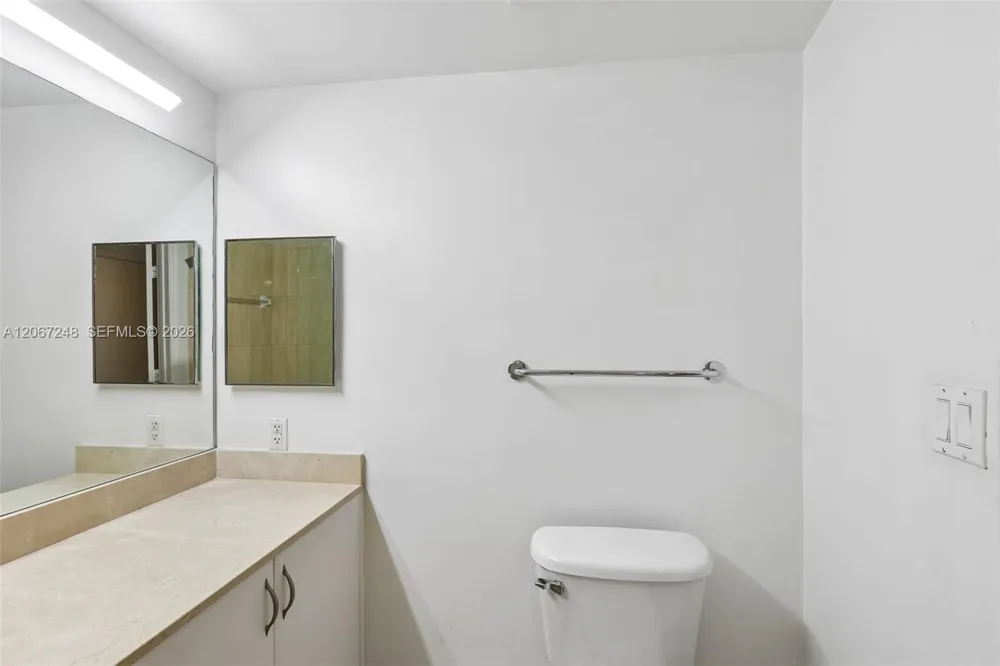 1750 Bayshore Dr #3207 Miami, FL 33132
