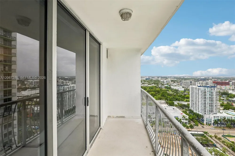 1750 Bayshore Dr #3207 Miami, FL 33132
