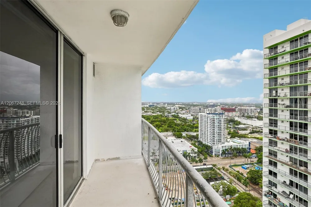 1750 Bayshore Dr #3207 Miami, FL 33132