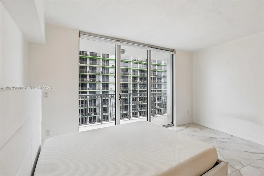1750 Bayshore Dr #3207 Miami, FL 33132