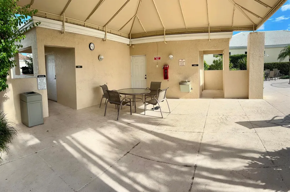 152 CORAL CAY DRIVE Palm Beach Gardens, FL 33418