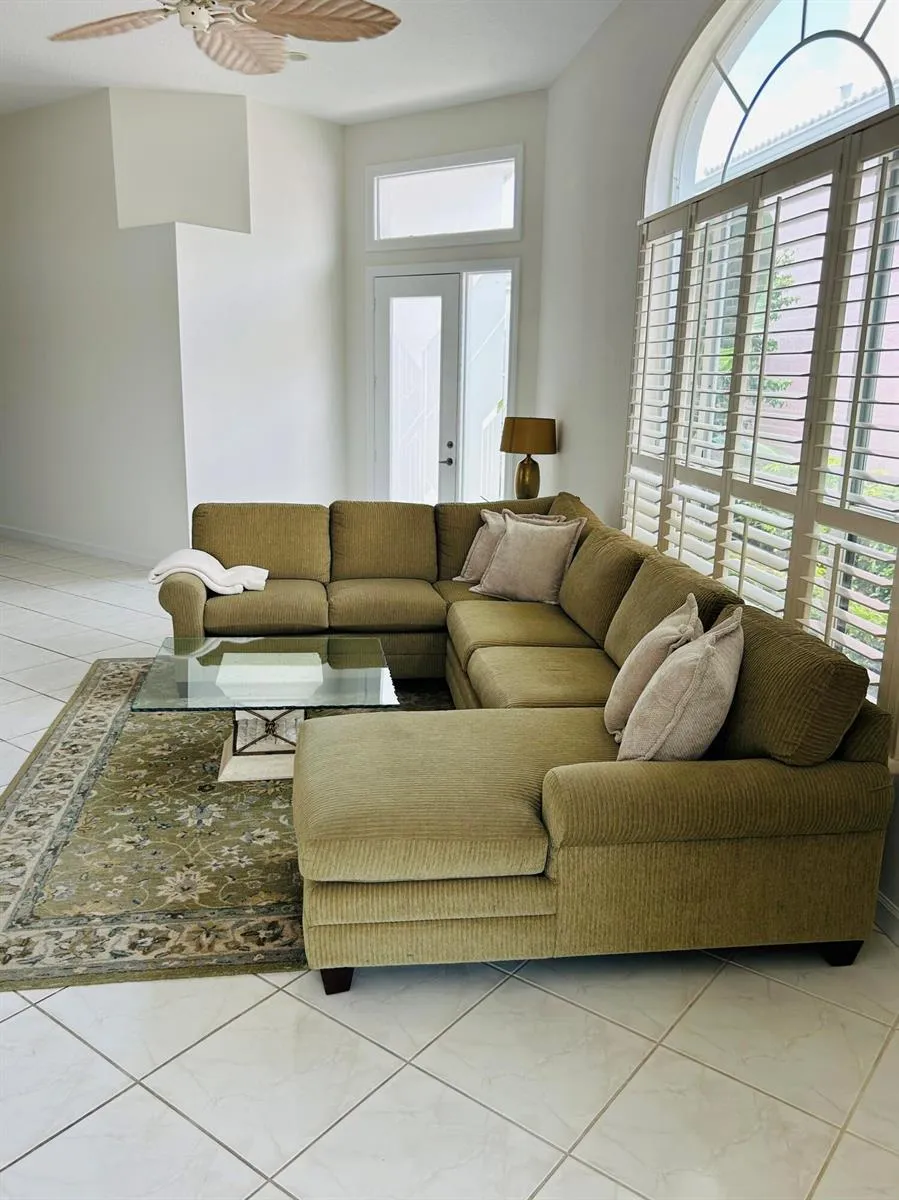 152 CORAL CAY DRIVE Palm Beach Gardens, FL 33418
