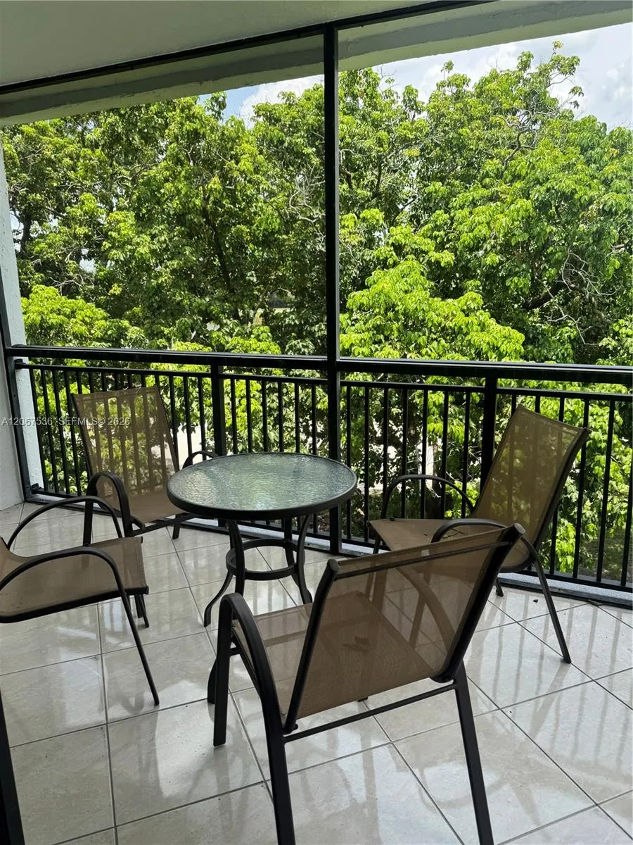16141 Blatt Blvd #408 Weston, FL 33326
