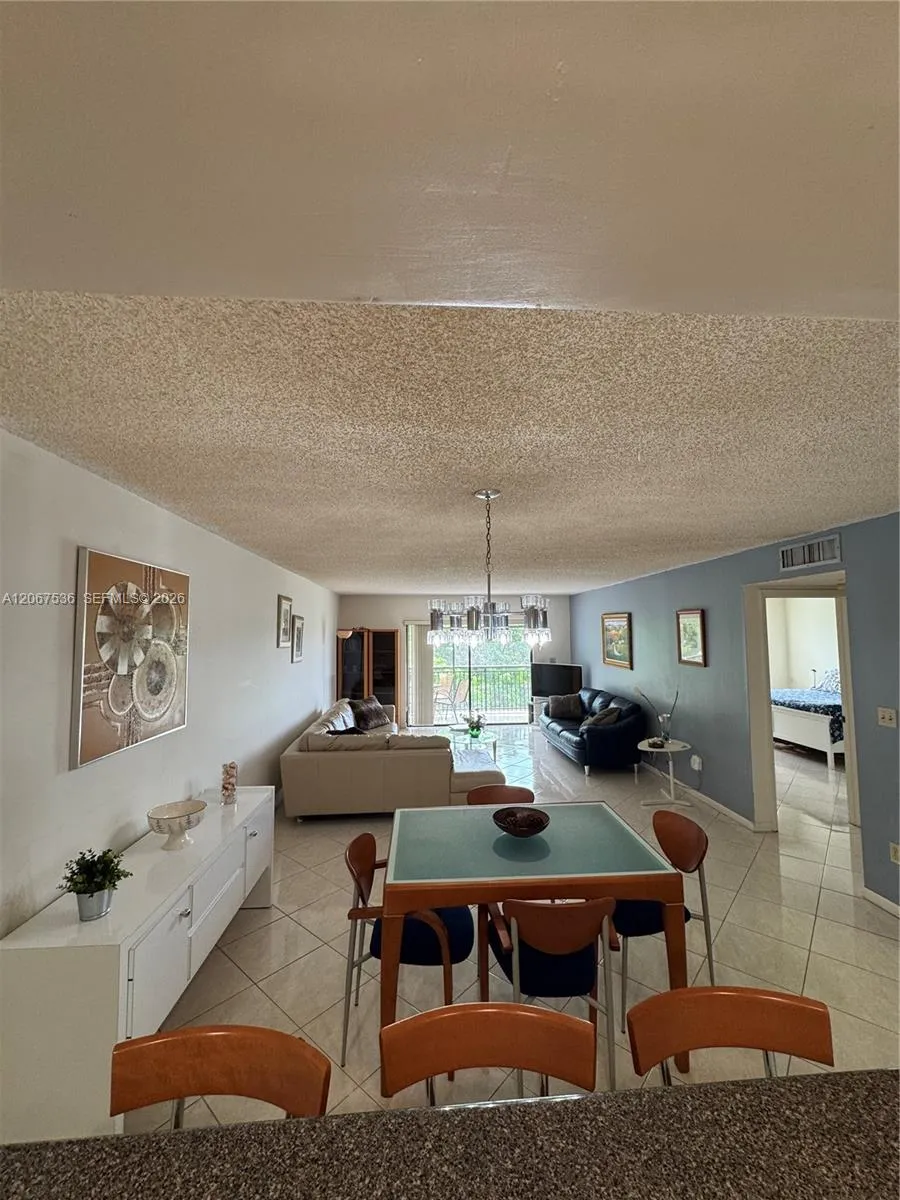 16141 Blatt Blvd #408 Weston, FL 33326