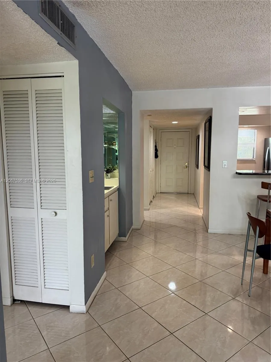 16141 Blatt Blvd #408 Weston, FL 33326