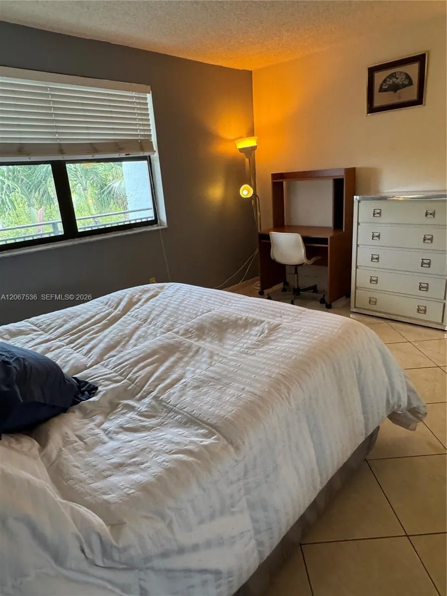 16141 Blatt Blvd #408 Weston, FL 33326