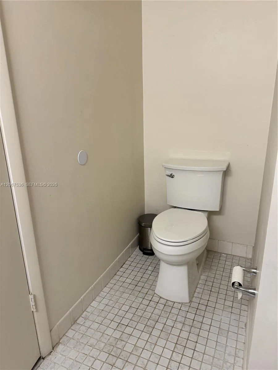 16141 Blatt Blvd #408 Weston, FL 33326