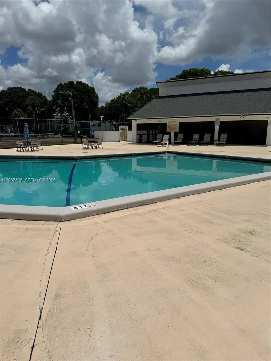 16141 Blatt Blvd #408 Weston, FL 33326