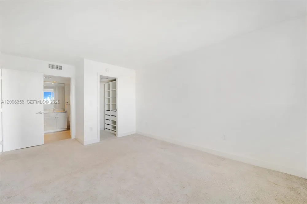 210 Sea View Dr #409 Key Biscayne, FL 33149