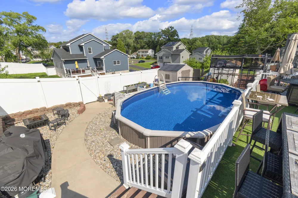 4 Carter Place Parlin, NJ 08859
