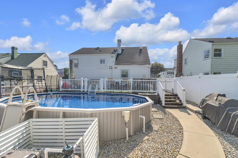 4 Carter Place Parlin, NJ 08859