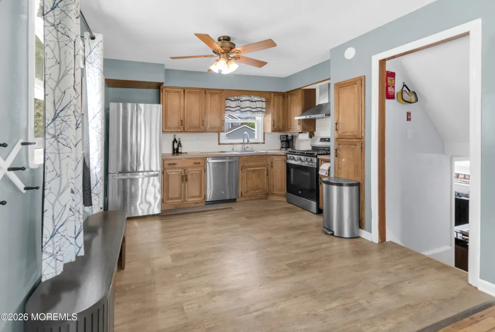 4 Carter Place Parlin, NJ 08859