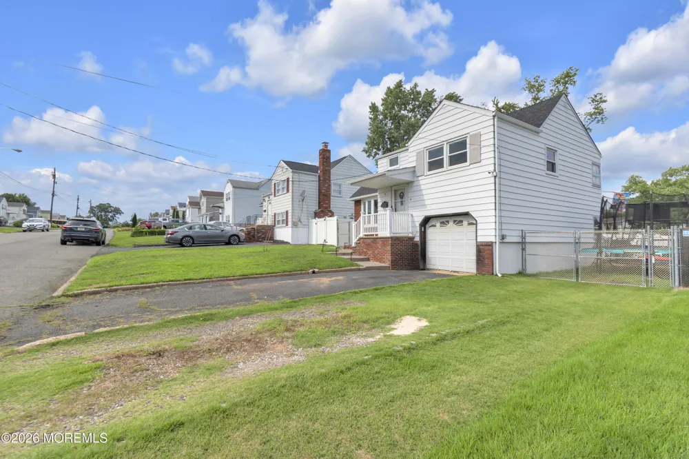 4 Carter Place Parlin, NJ 08859