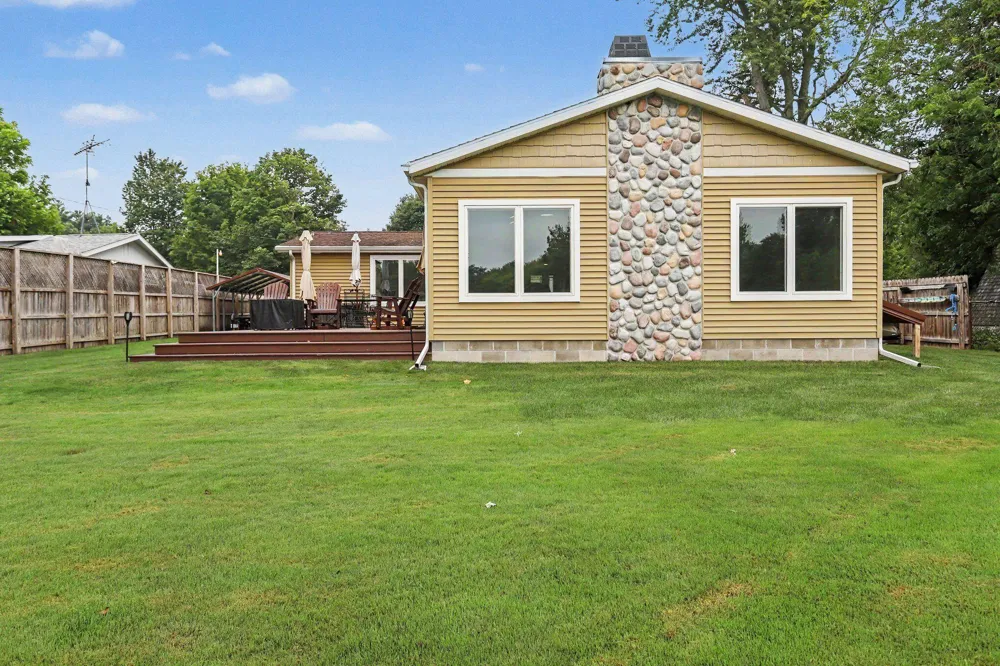 47498 84th Avenue Hamilton Township, MI 49045