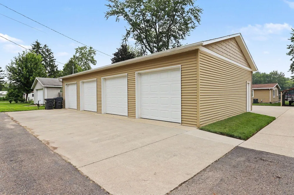 47498 84th Avenue Hamilton Township, MI 49045