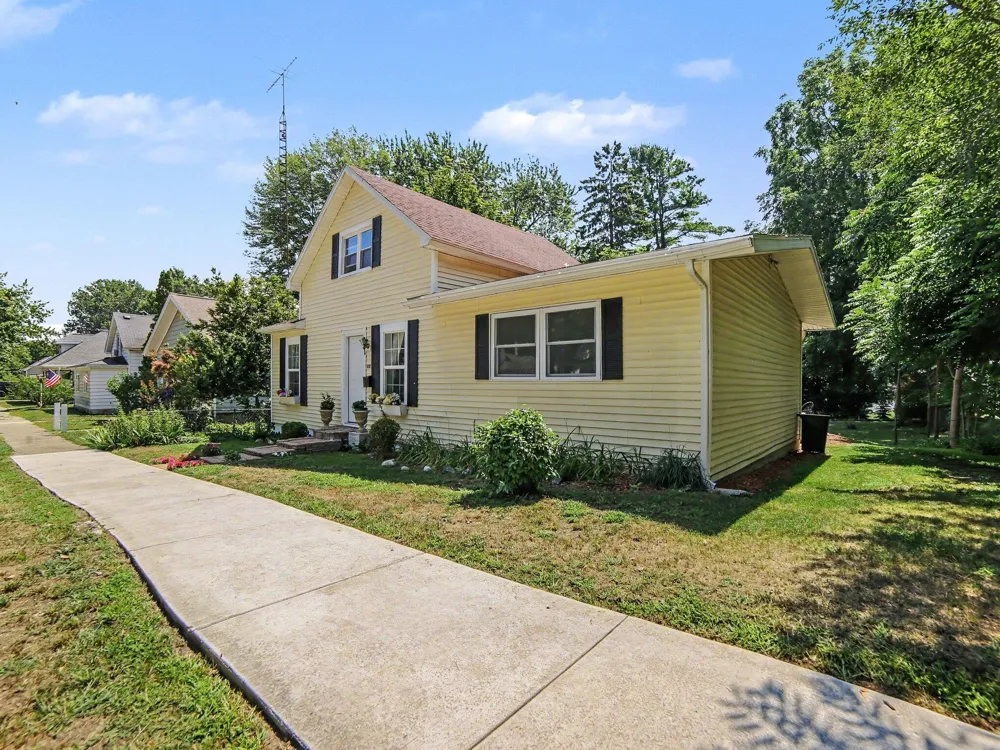 612 E Melendy Street Ludington City, MI 49431