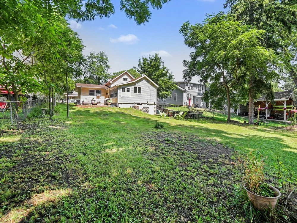 612 E Melendy Street Ludington City, MI 49431