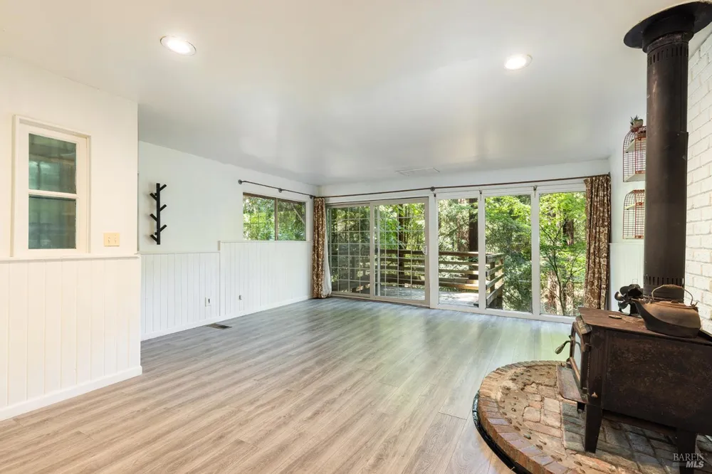 20293 Railroad Avenue Monte Rio, CA 95462