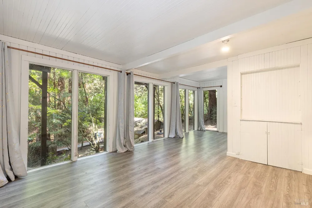 20293 Railroad Avenue Monte Rio, CA 95462