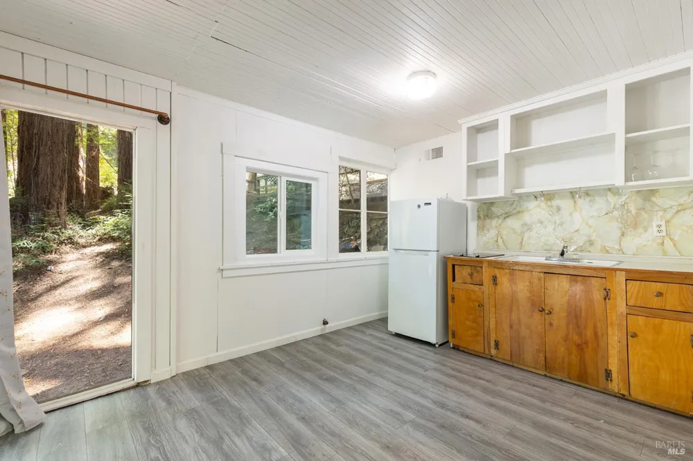 20293 Railroad Avenue Monte Rio, CA 95462
