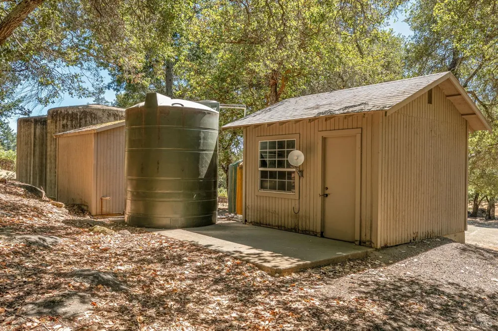 1075 Greenfield Road St. Helena, CA 94574