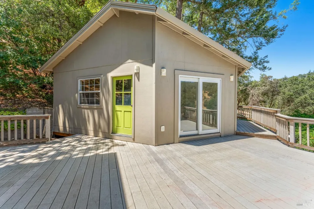 1075 Greenfield Road St. Helena, CA 94574