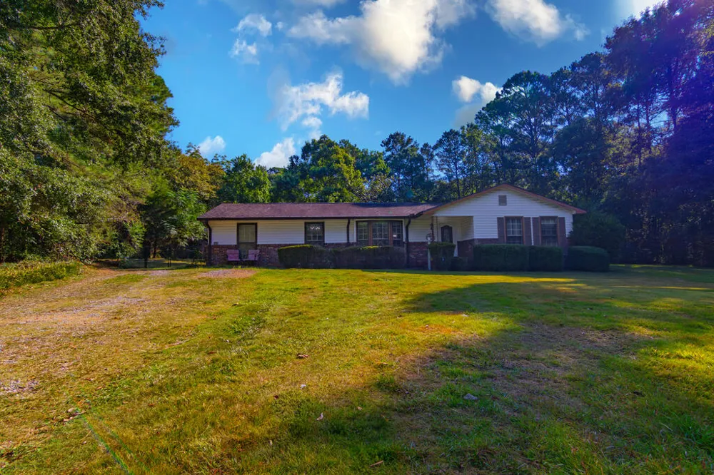 166 Winchester Drive Cataula, GA 31804