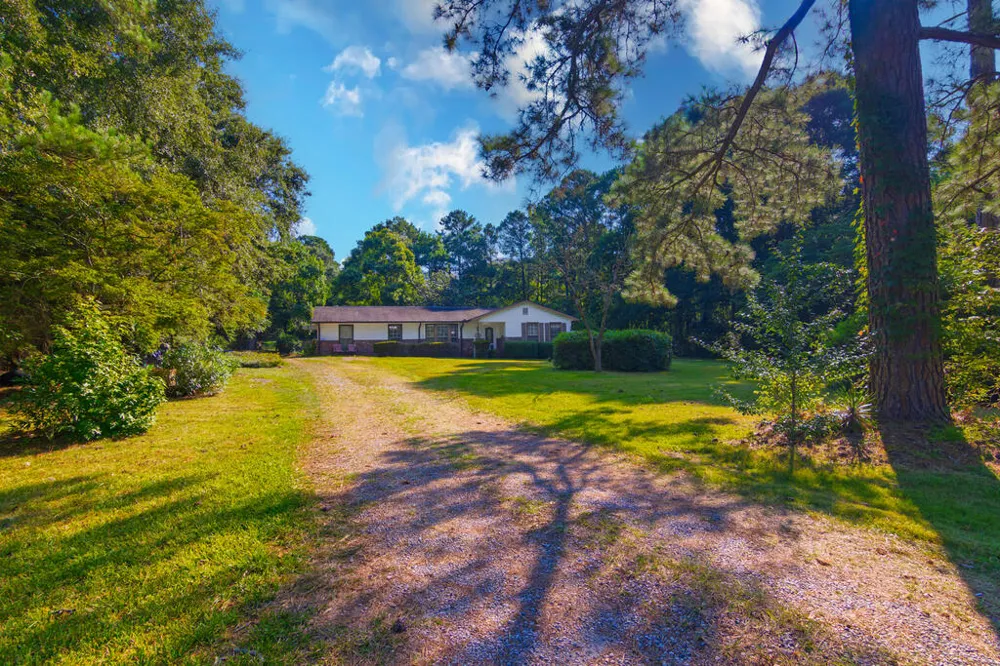 166 Winchester Drive Cataula, GA 31804