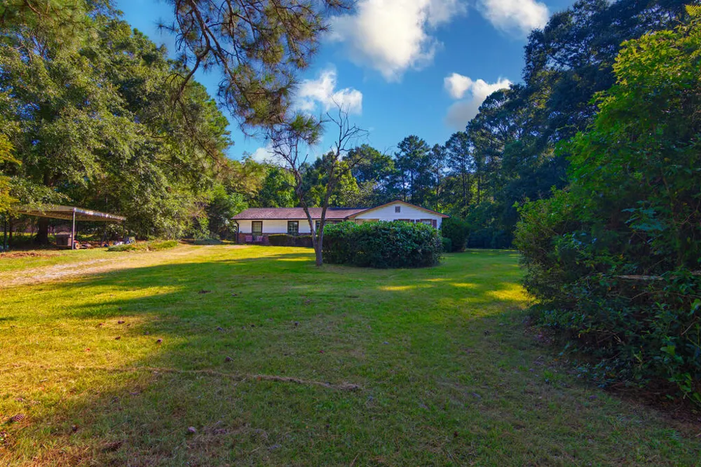166 Winchester Drive Cataula, GA 31804