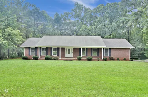 560 Lee Road 0246
