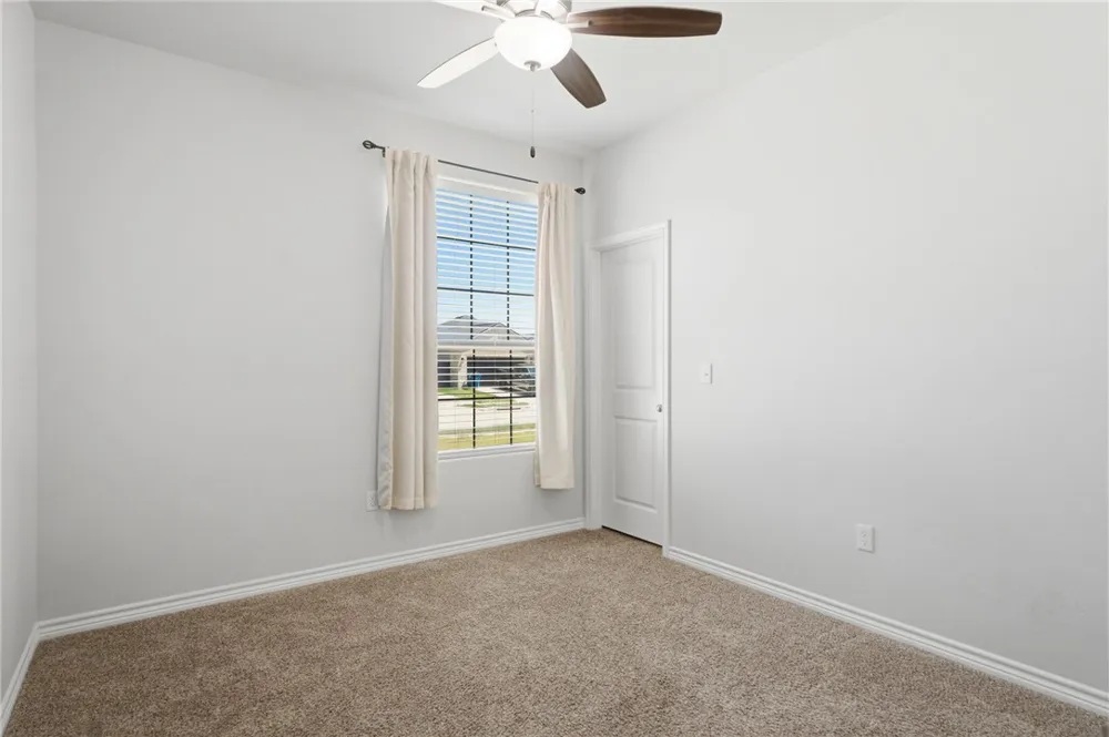 1036 Ocean Breeze Portland, TX 78374