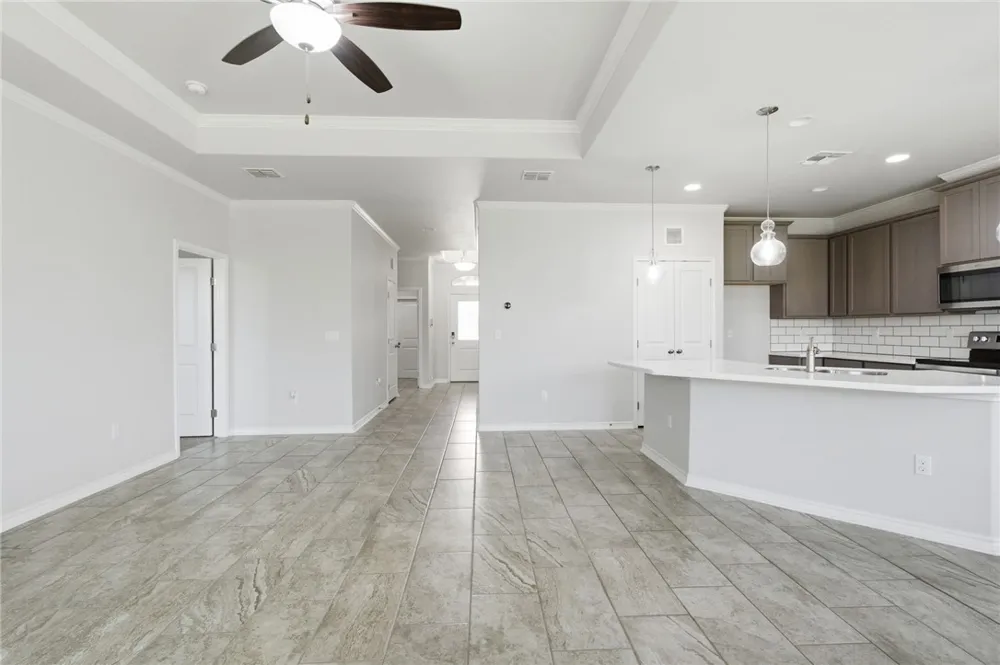 1036 Ocean Breeze Portland, TX 78374