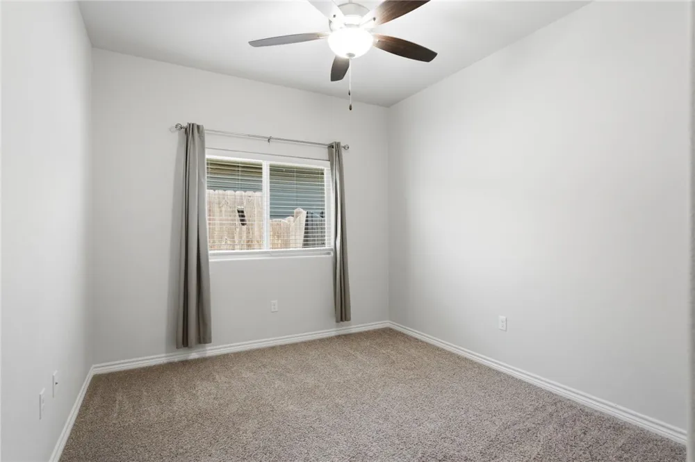 1036 Ocean Breeze Portland, TX 78374