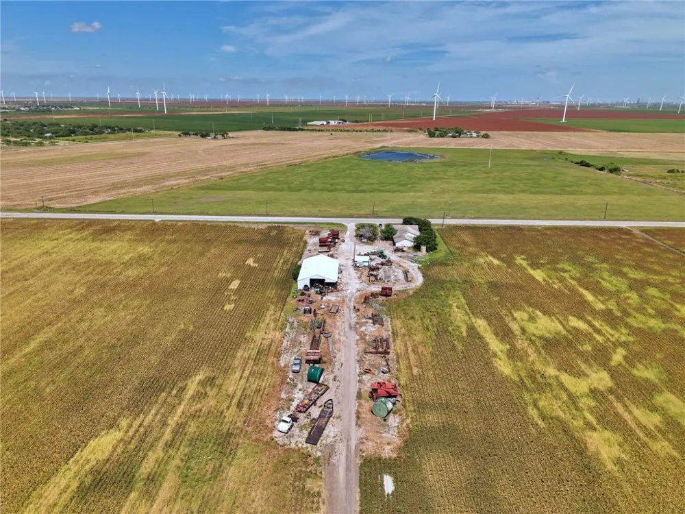 5637 Fm 893 Taft, TX 78390