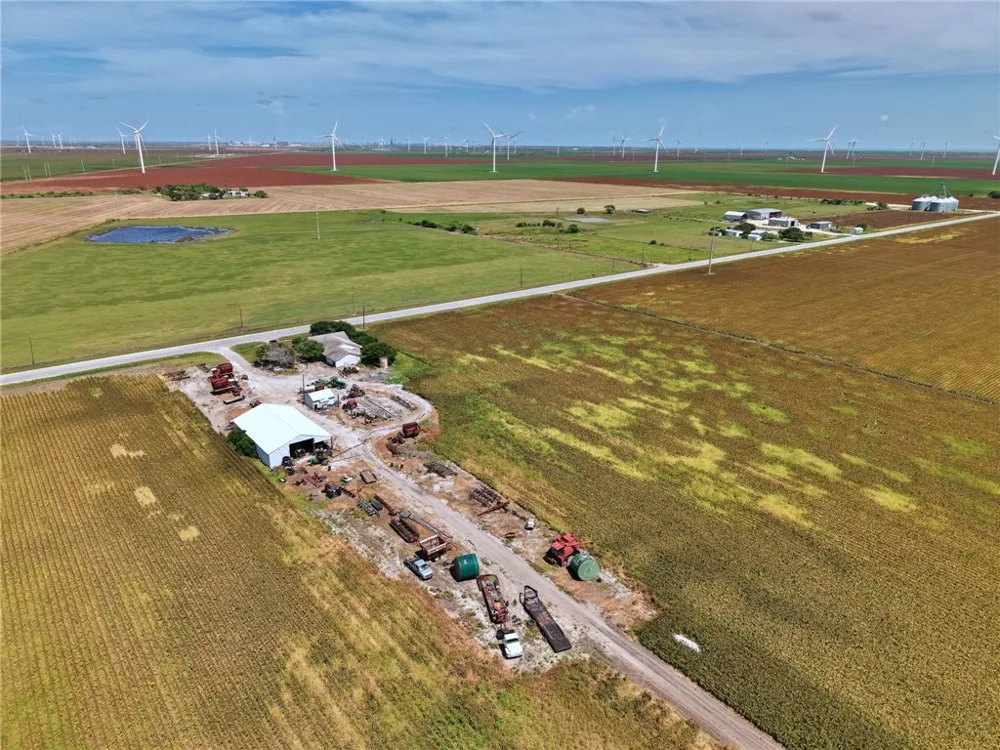 5637 Fm 893 Taft, TX 78390