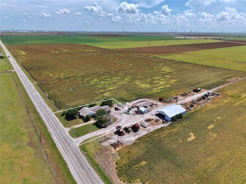 5637 Fm 893 Taft, TX 78390