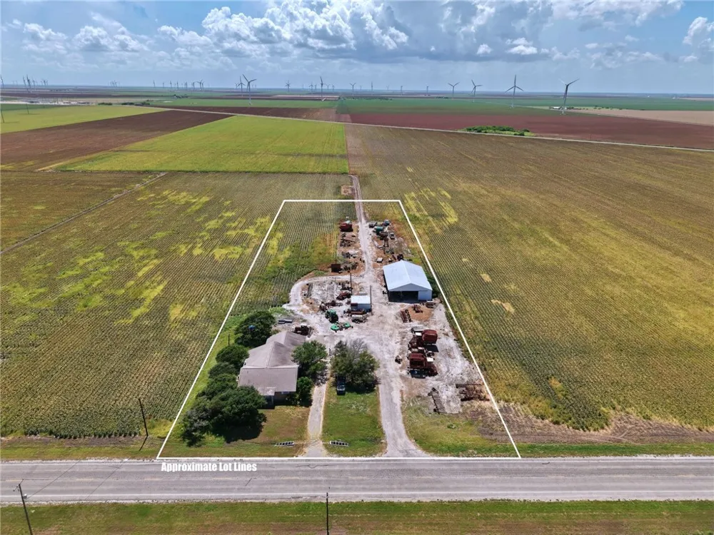 5637 Fm 893 Taft, TX 78390