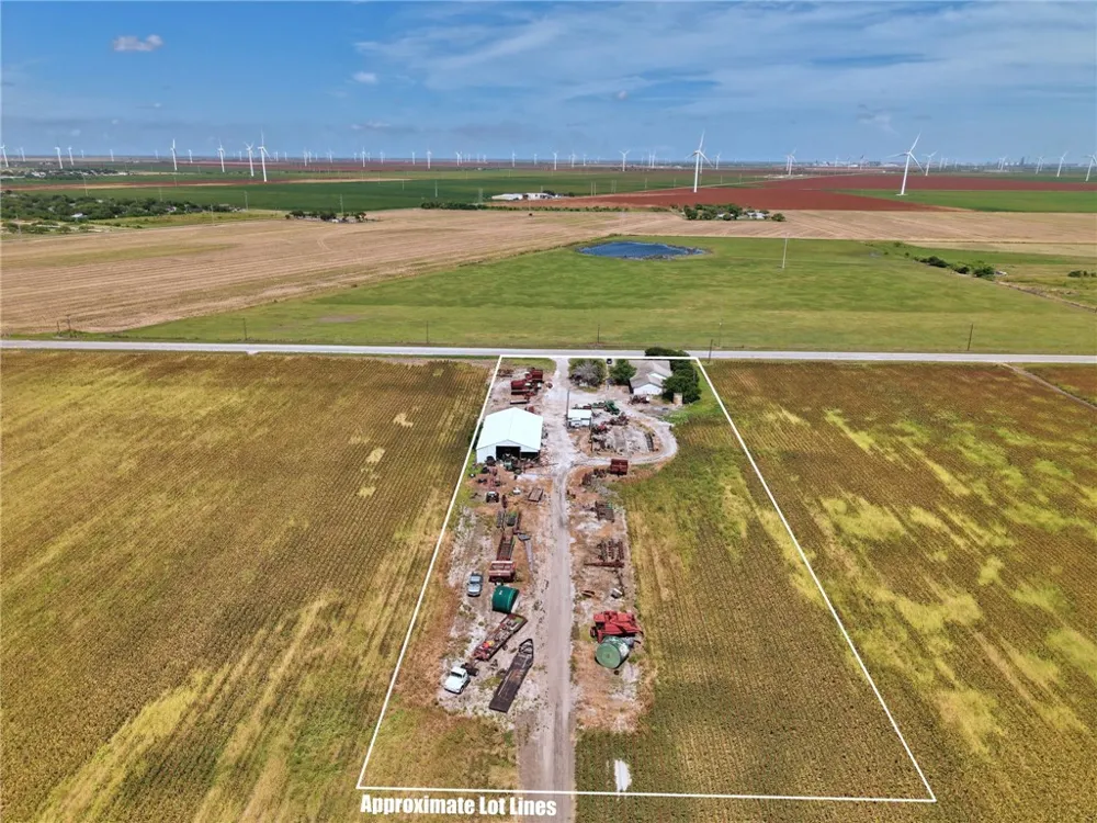 5637 Fm 893 Taft, TX 78390