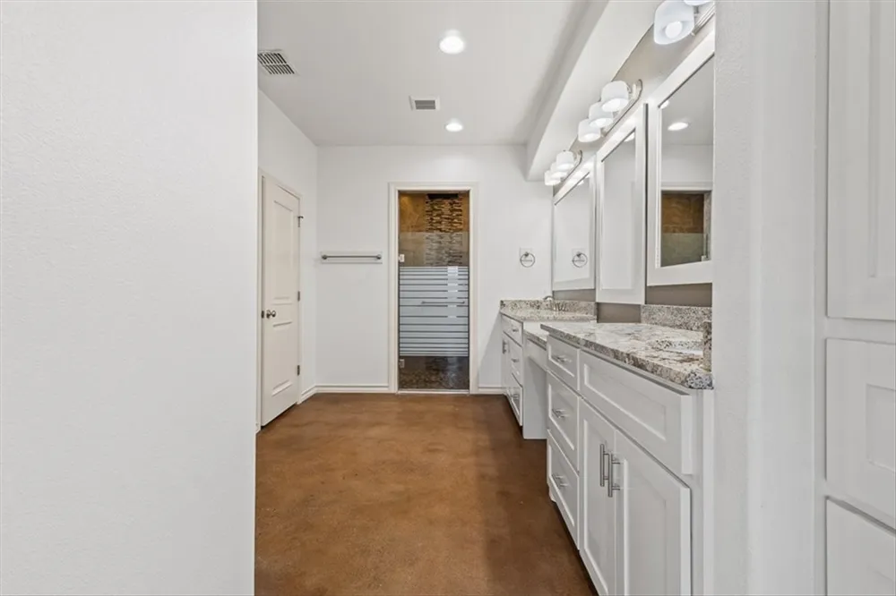 106 Chiman Drive Portland, TX 78374