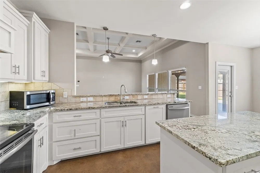 106 Chiman Drive Portland, TX 78374