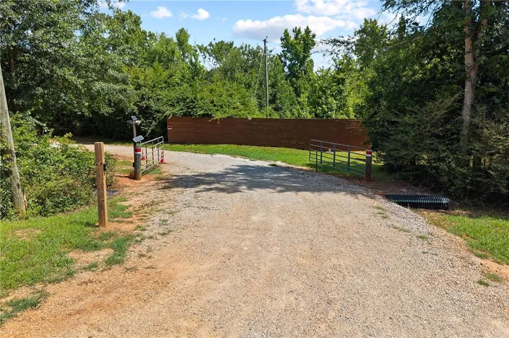 221 Columbus Drive Homer, GA 30547