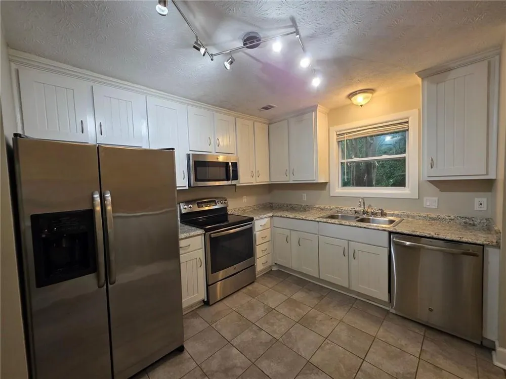 2507 Queen Anne Court Sandy Springs, GA 30350