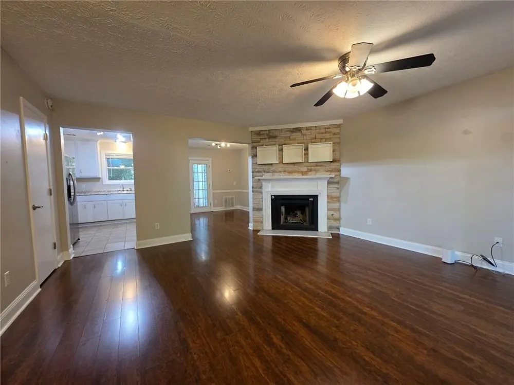 2507 Queen Anne Court Sandy Springs, GA 30350