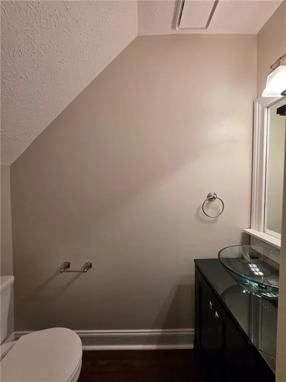 2507 Queen Anne Court Sandy Springs, GA 30350