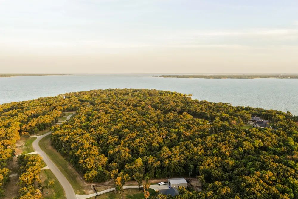 Vintage Shore Drive Quinlan, TX 75474