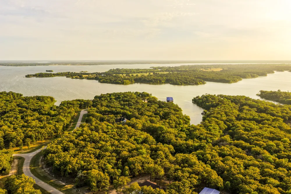 Vintage Shore Drive Quinlan, TX 75474